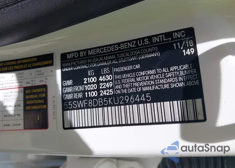 2019 Mercedes-Benz C 300 z USA, uszkodzony, nr VIN 55SWF8DB5KU296445